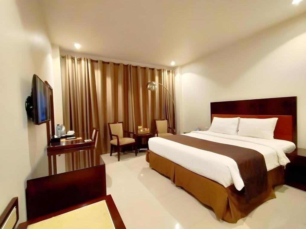 סוראבאיה Narita Classic Hotel מראה חיצוני תמונה