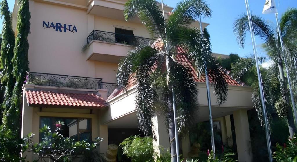 סוראבאיה Narita Classic Hotel מראה חיצוני תמונה